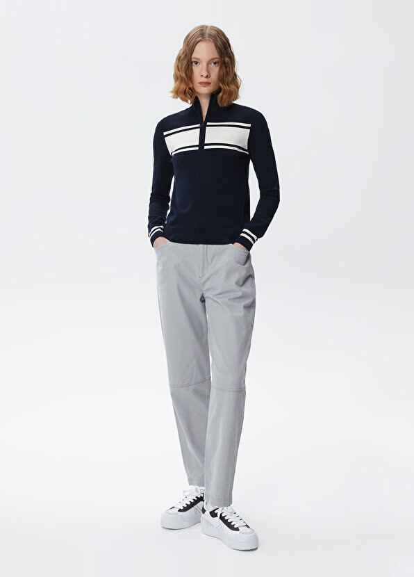 

Серые женские брюки Lacoste, Серый