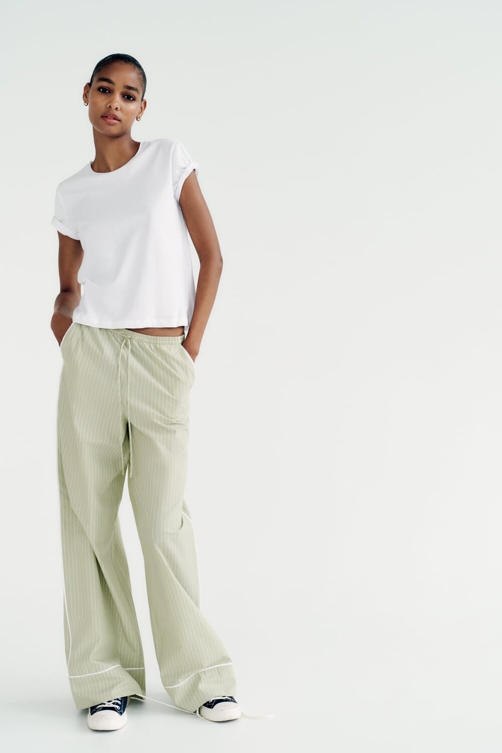 

Брюки в полоску ZARA, зеленый