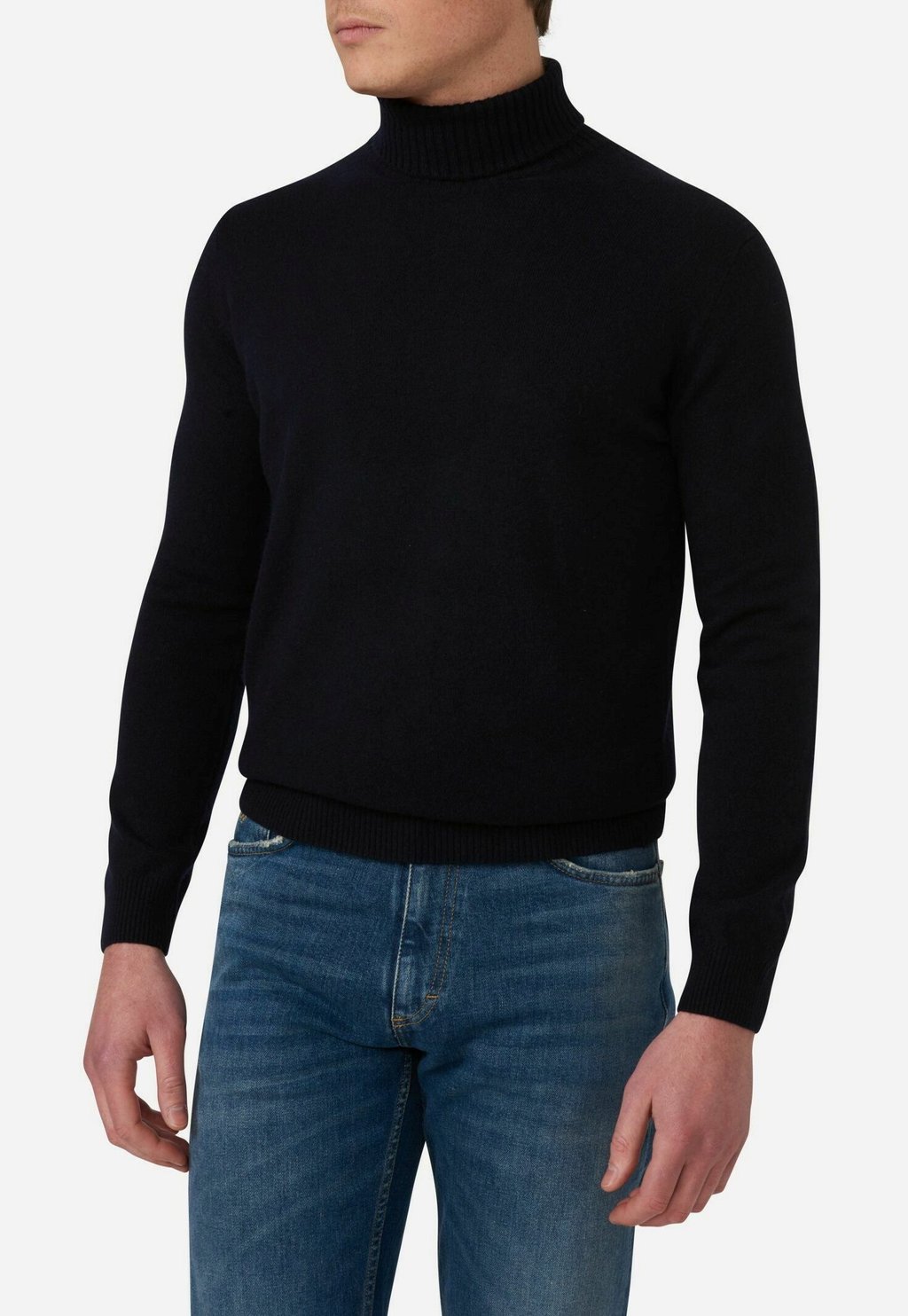 вязаный свитер patton oscar jacobson цвет dark grey Вязаный свитер SALIM ROLLNECK Oscar Jacobson, цвет navy