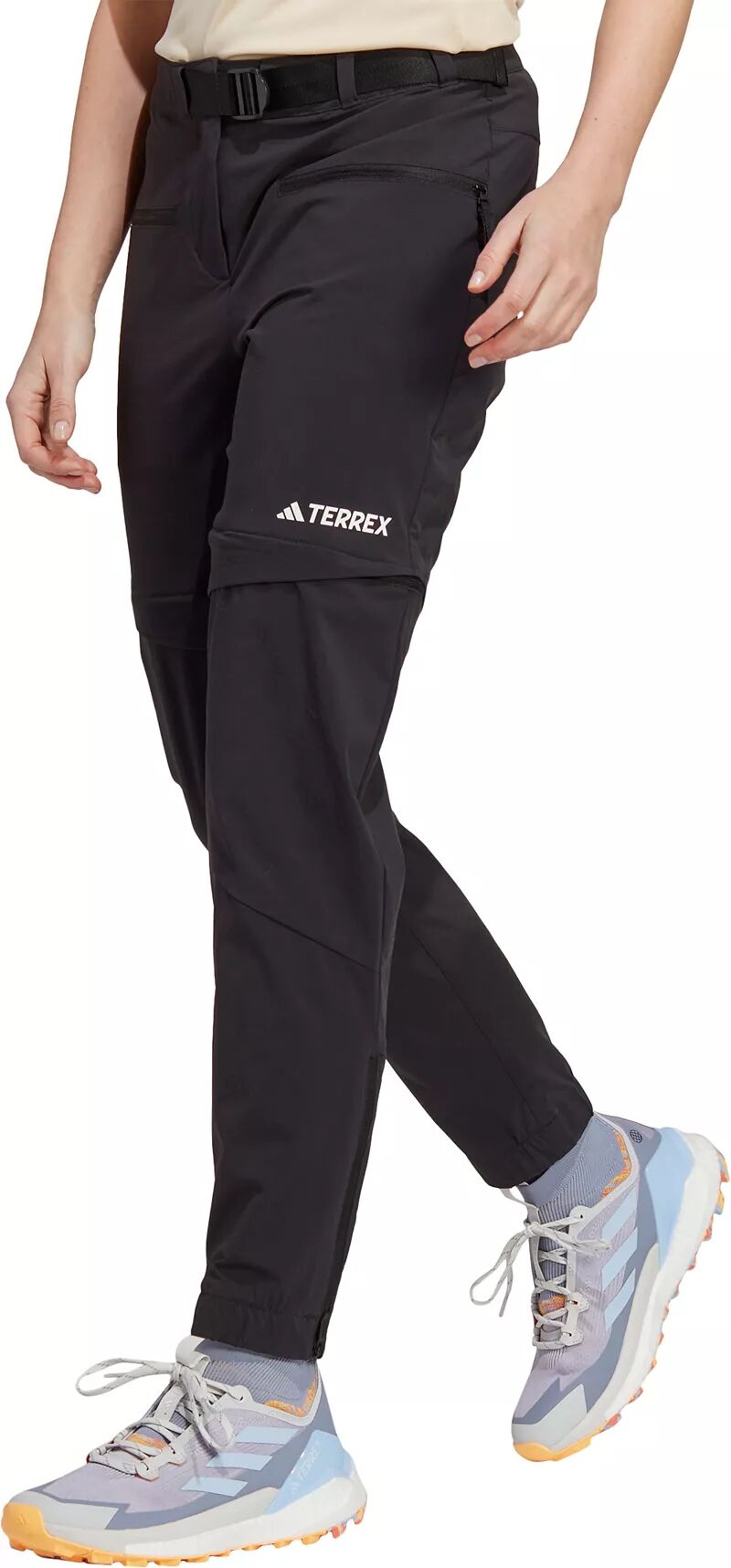 цена Женские походные брюки Adidas Utilitas, черный