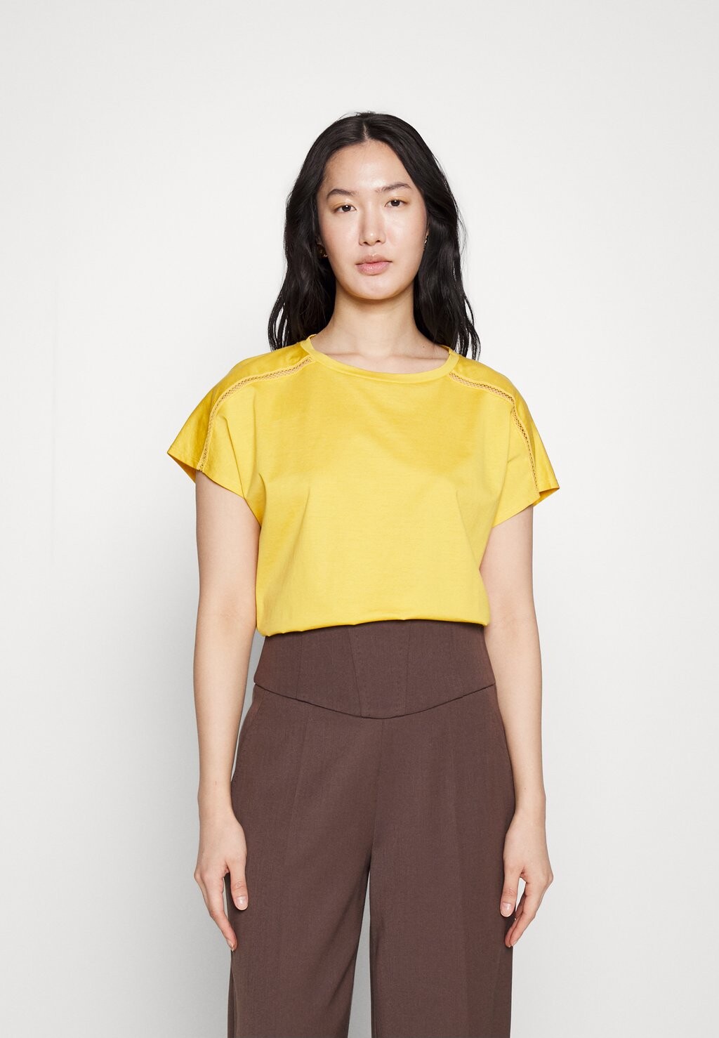 

Базовая футболка WEEKEND MaxMara