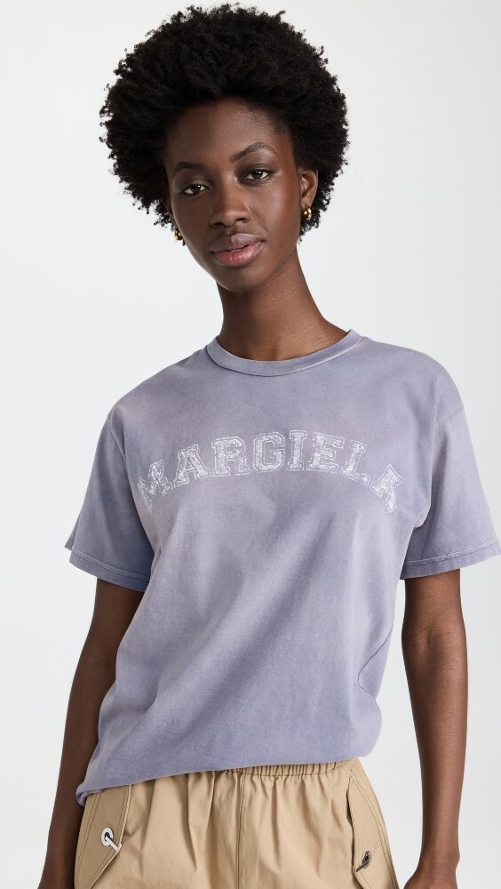 

Футболка Maison Margiela Logo, сиреневый