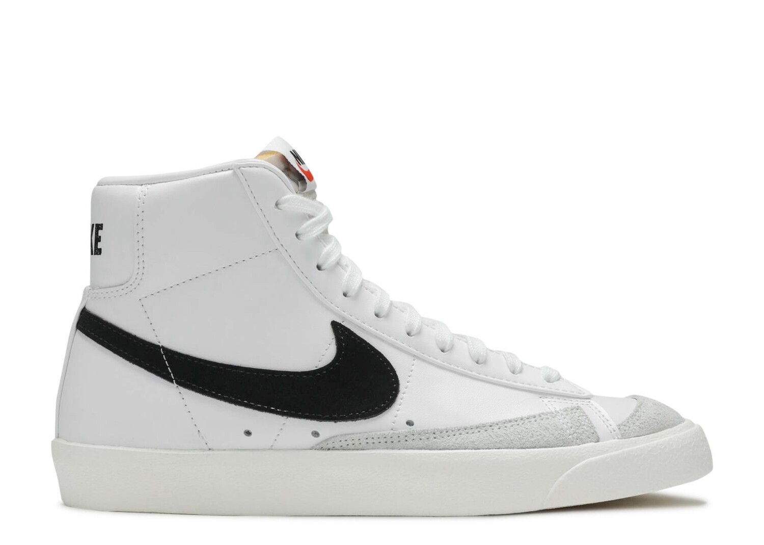 

Кроссовки Nike Wmns Blazer Mid 77 Vintage 'White Black', белый