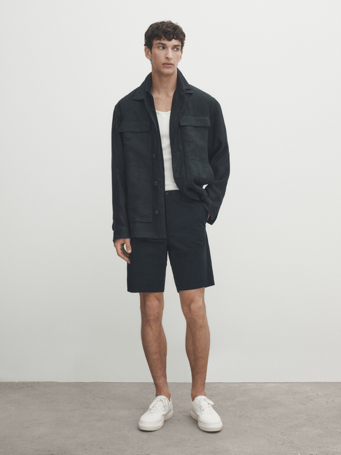 

Шорты-бермуды в тонкую полоску с окрашенной нитью Massimo Dutti, темно-синий