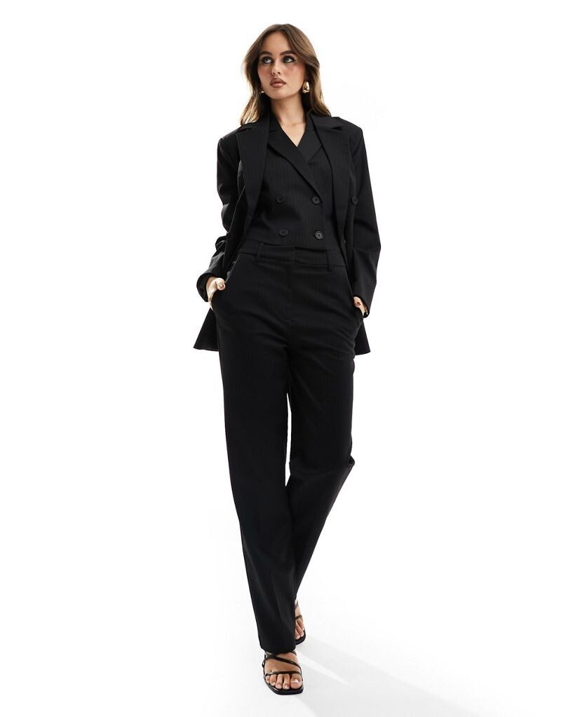 

Брюки-карандаш в тонкую полоску ASOS DESIGN