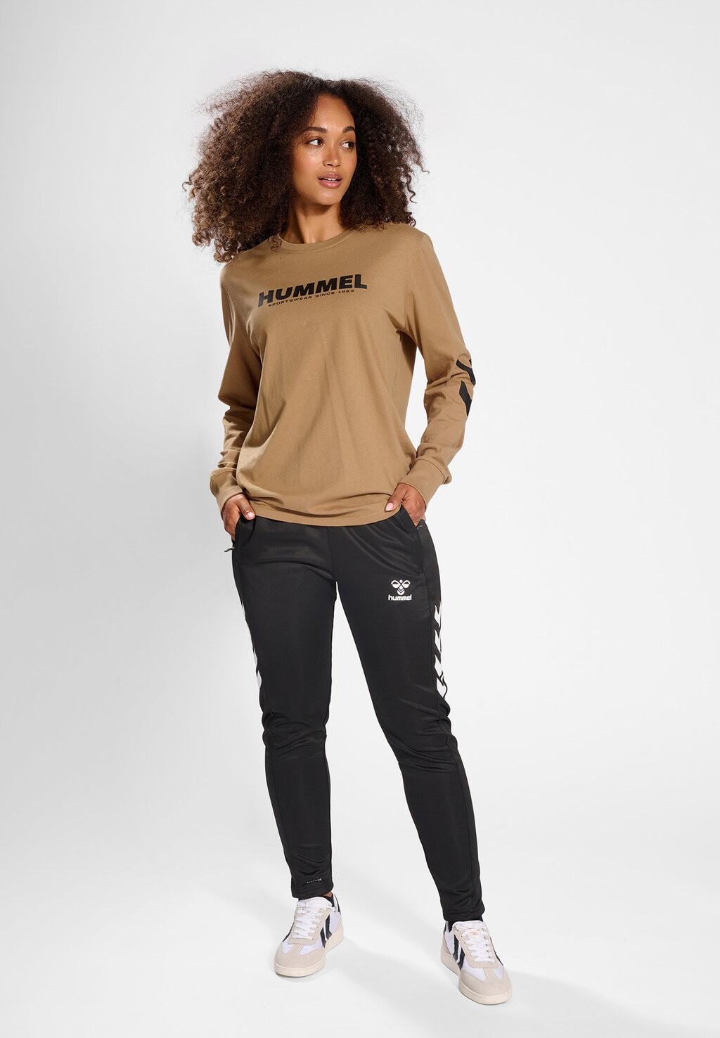

Футболка с длинными рукавами Hummel, коричневый