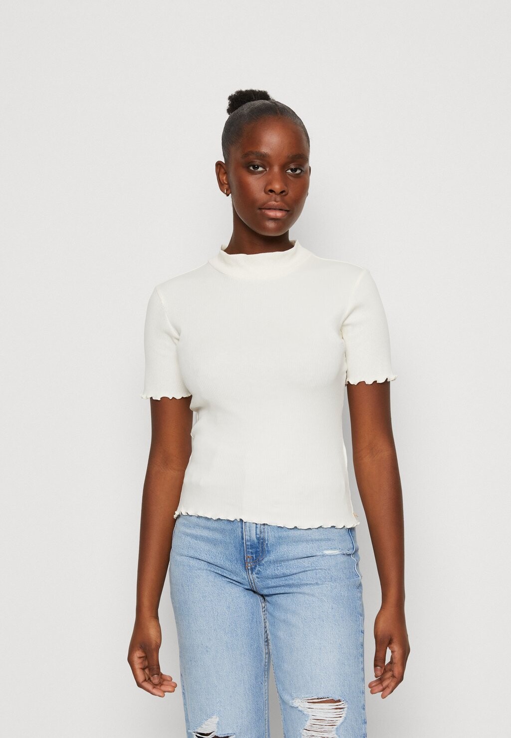 

Футболка Basic Scotch & Soda
