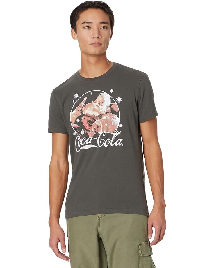 

Футболка Lucky Brand Coke Santa, цвет Raven