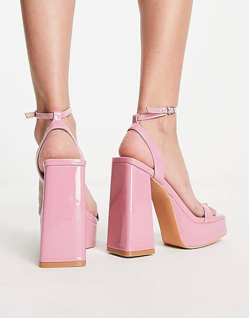 

Лакированные розовые босоножки на платформе Glamorous Wide Fit