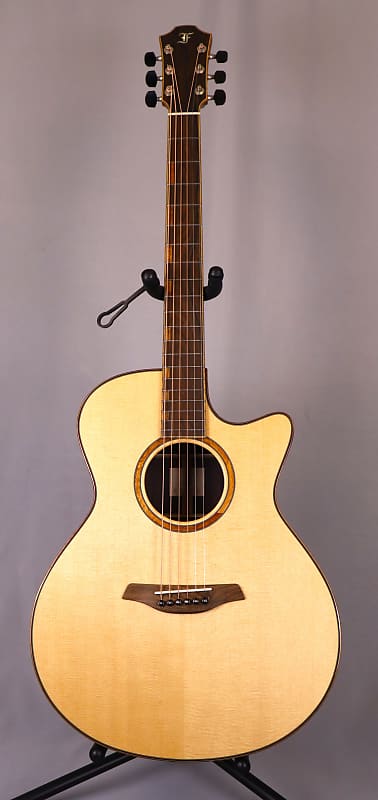Акустическая гитара Furch Red Pure Gc-SR цена и фото