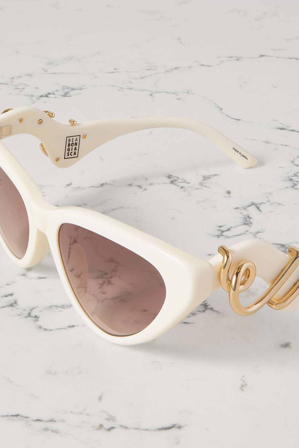 

LINDA FARROW EYEWEAR + Солнцезащитные очки Bea Bongiasca из ацетата «кошачий глаз», слоновая кость