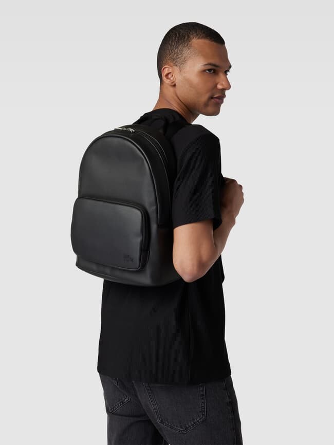 

Рюкзак с этикеткой Lacoste, черный