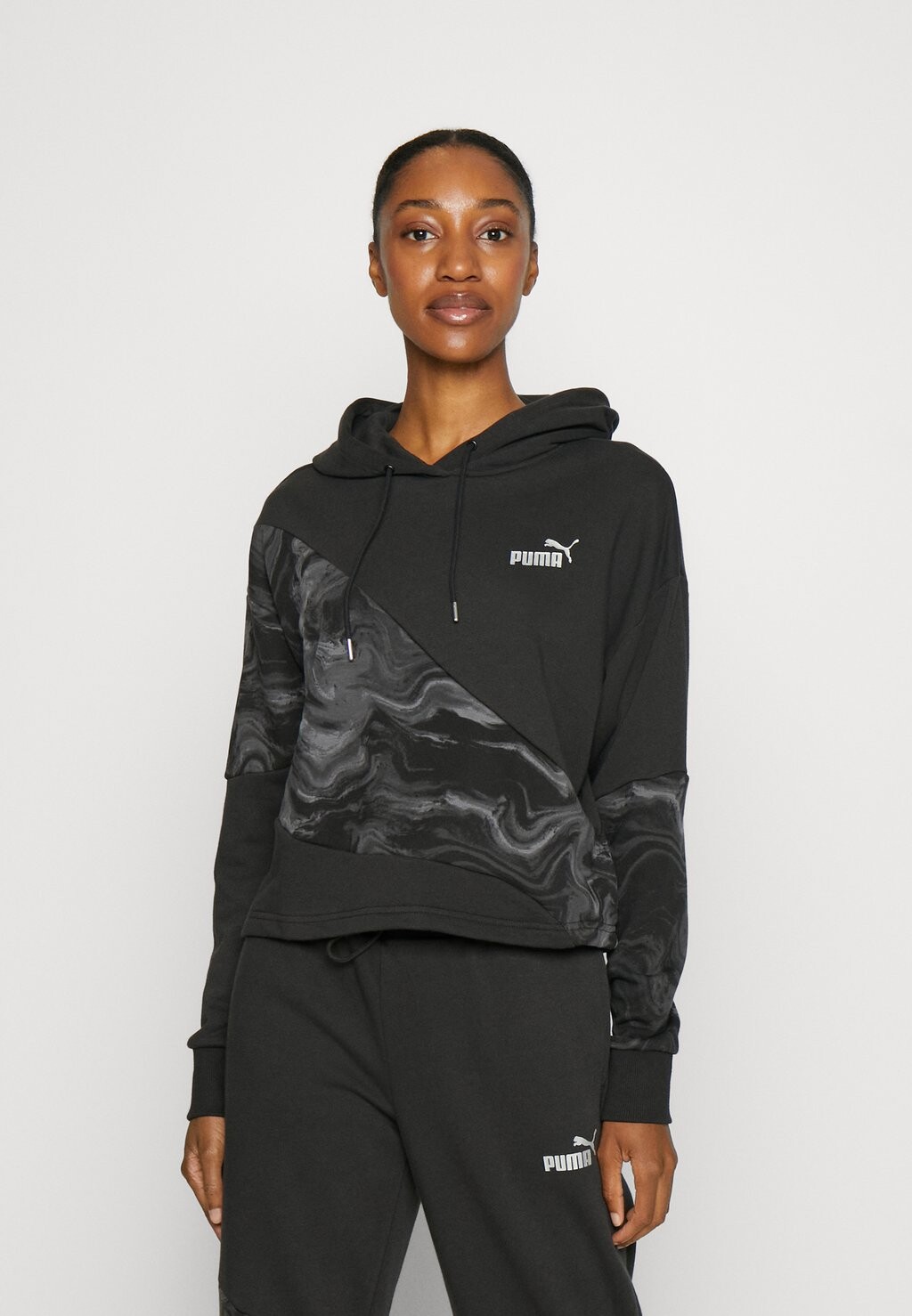 

Толстовка с капюшоном Puma, черный
