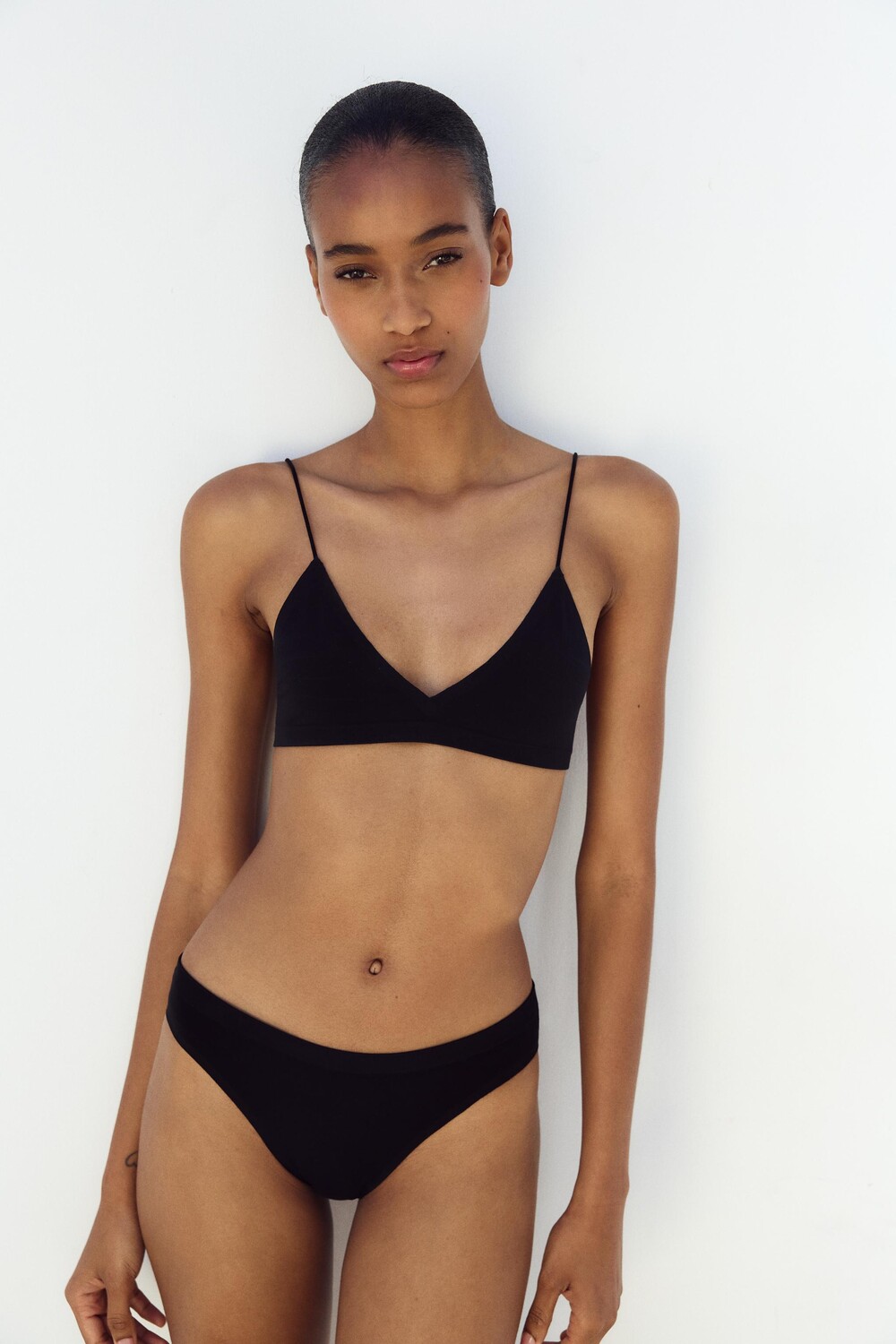 

Классические трусы из модала с эластичным поясом ZARA, черный