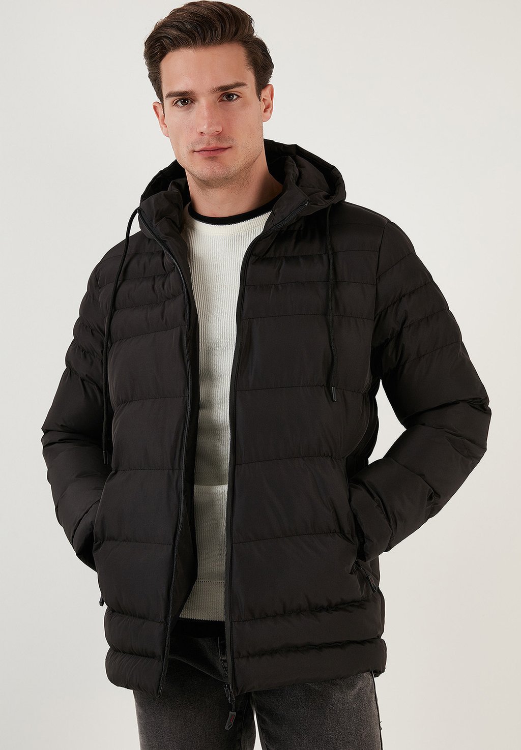 Зимняя куртка Buratti, цвет black