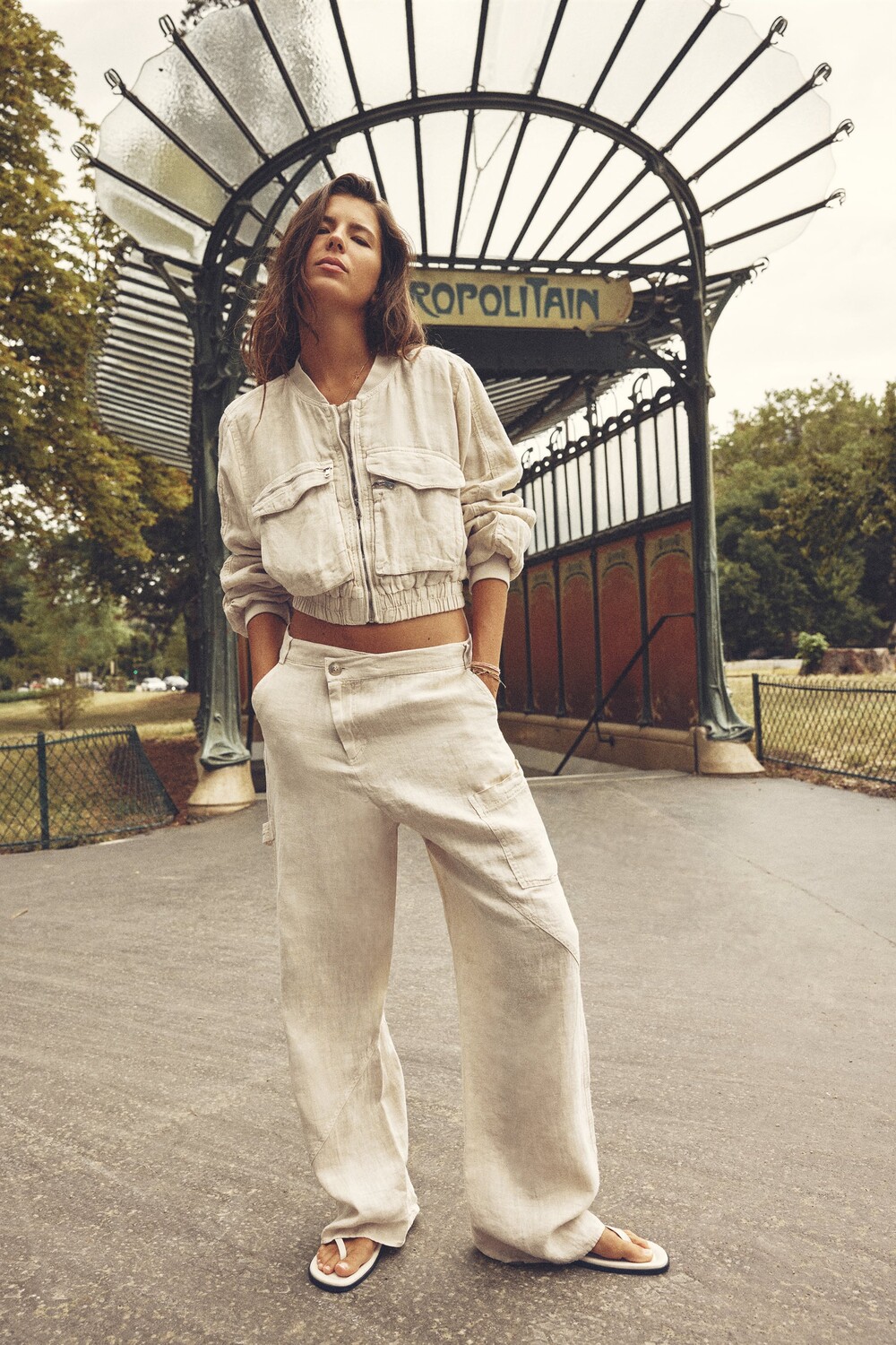 

Брюки из льна с асимметричным поясом Zara, песок, Серый