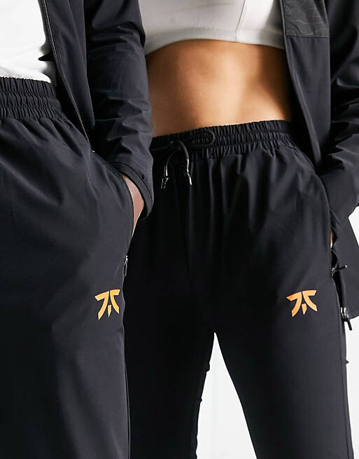 

Черные джоггеры унисекс Fnatic Pro 22