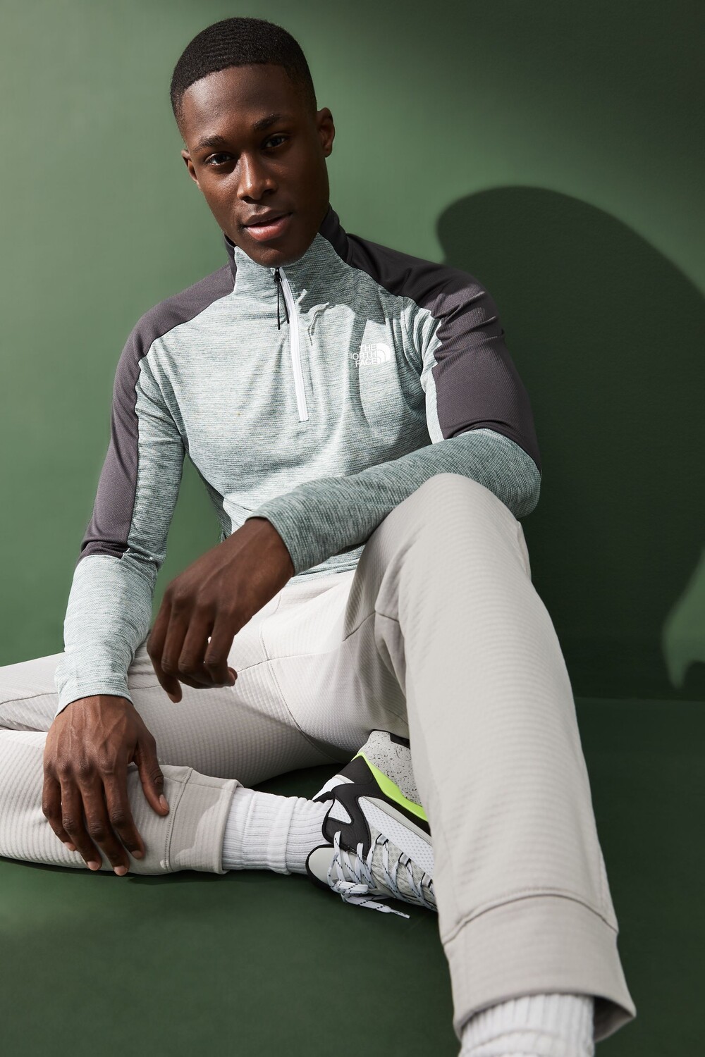 

Толстовка MA с короткой молнией The North Face, зеленый