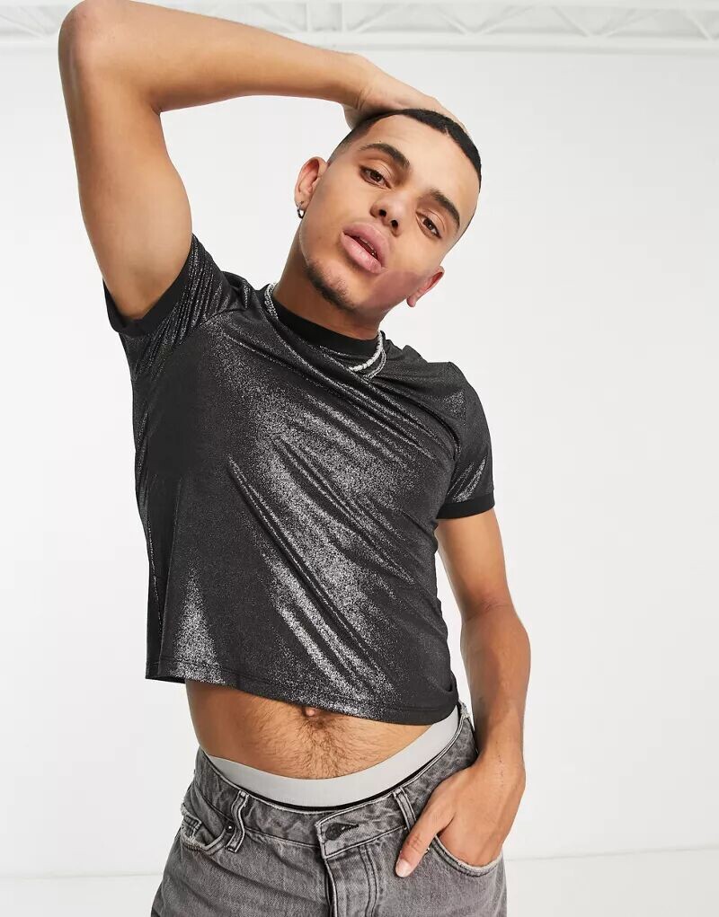

Черная укороченная футболка с эффектом металлик ASOS