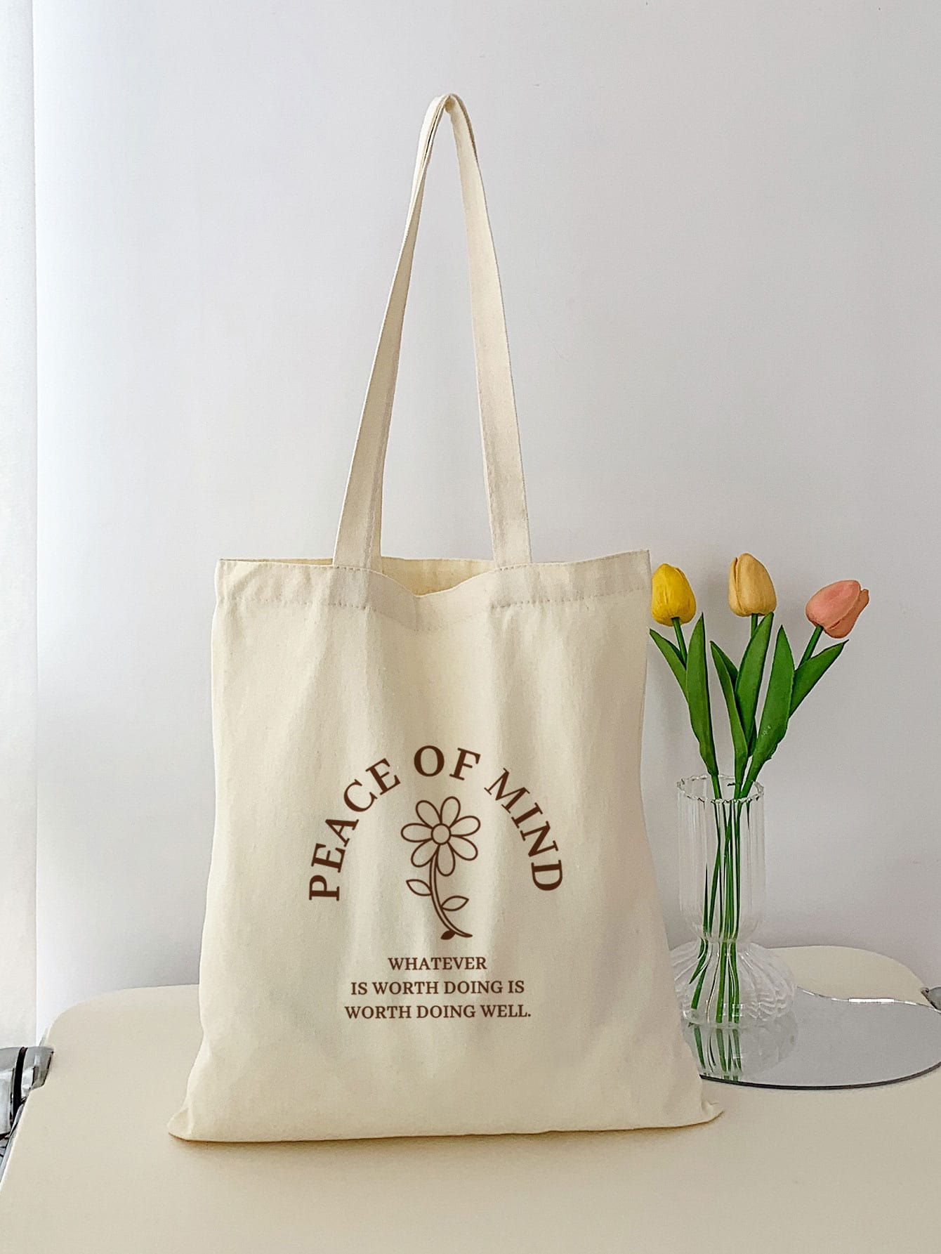 Сумка-шоппер с цветочным принтом и слоганом, бежевый сумка шоппер с цветочным принтом черный