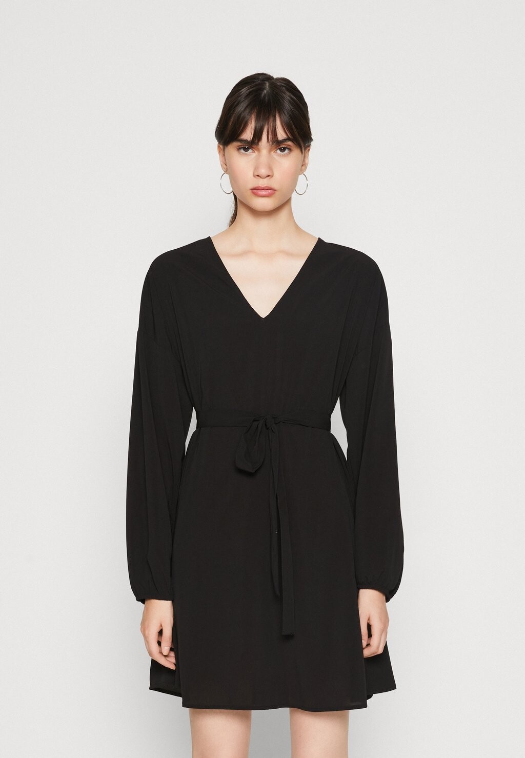 

Летнее платье Vero Moda, черный