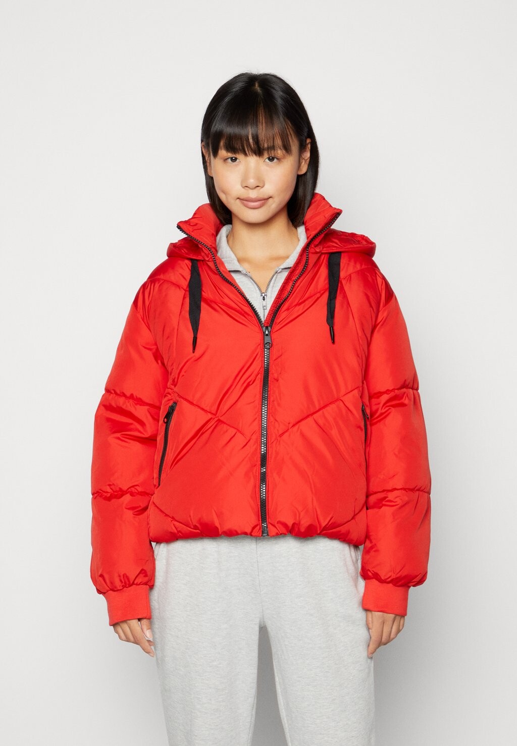 

Зимняя куртка Vero Moda