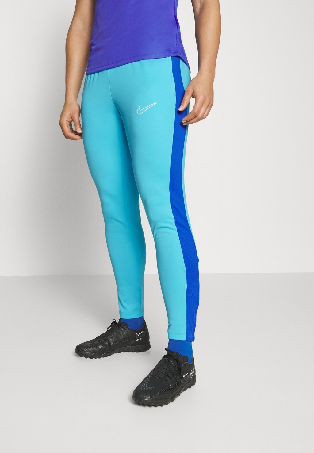 

Спортивные брюки Nike Academy Pant, балтийский синий / гипер королевский