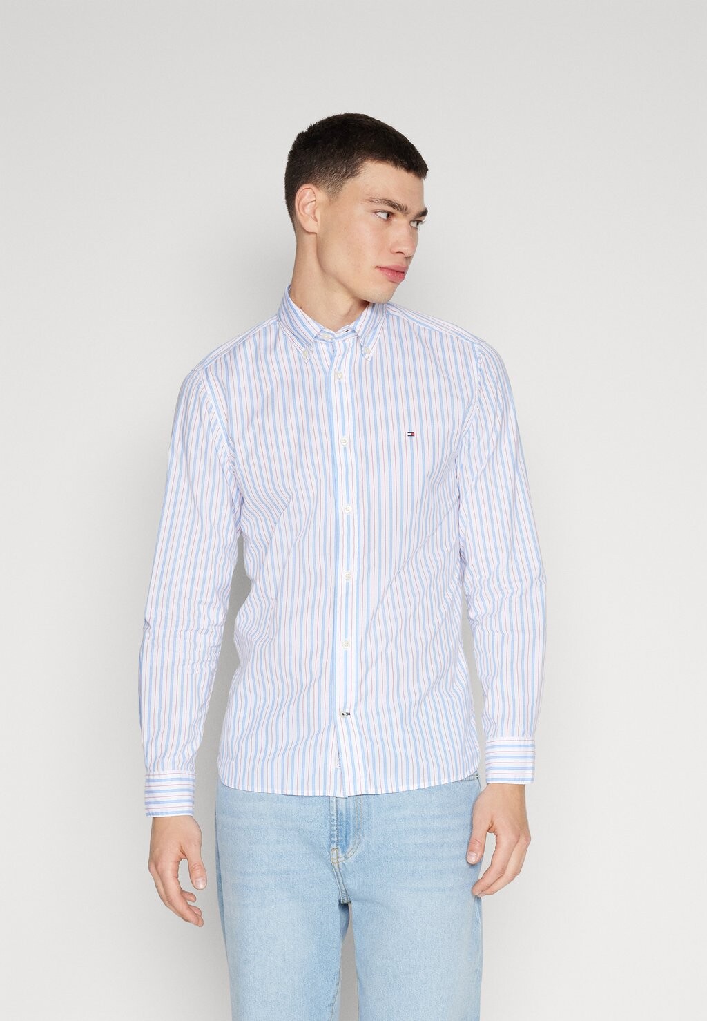 

Рубашка EASY Tommy Hilfiger, цвет blue spell/multi