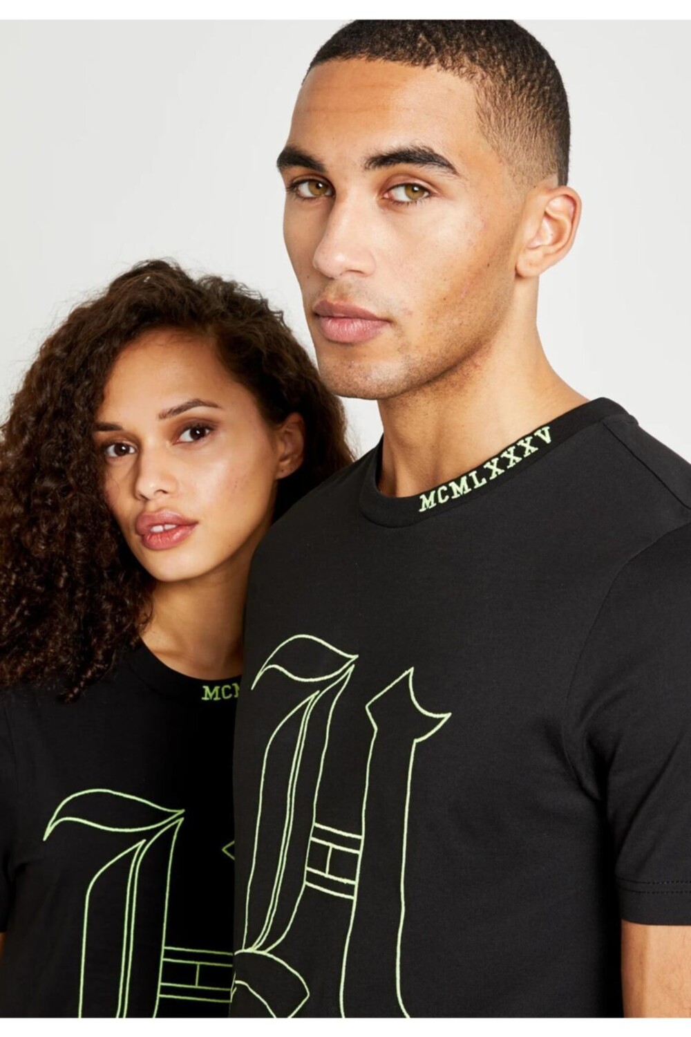 

Футболка Tommy Hilfiger, черный