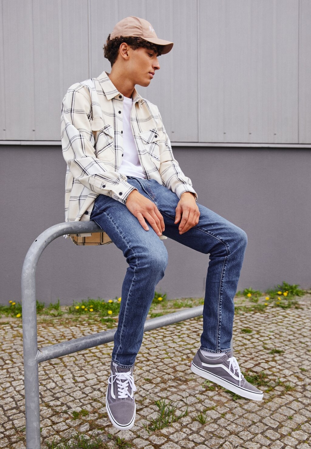 

Зауженные джинсы Levi's