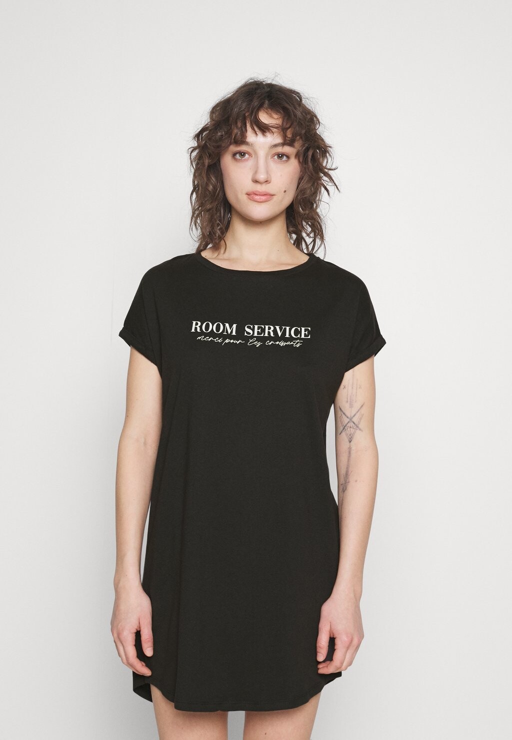 

Ночная рубашка Hunkemöller, черный