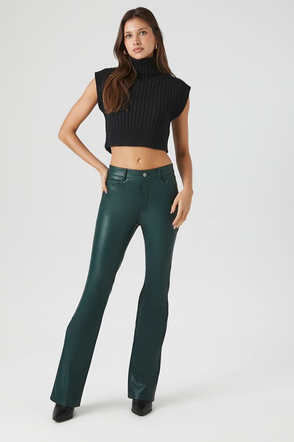 

Брюки Bootcut с высокой посадкой из искусственной кожи Forever 21, зеленый