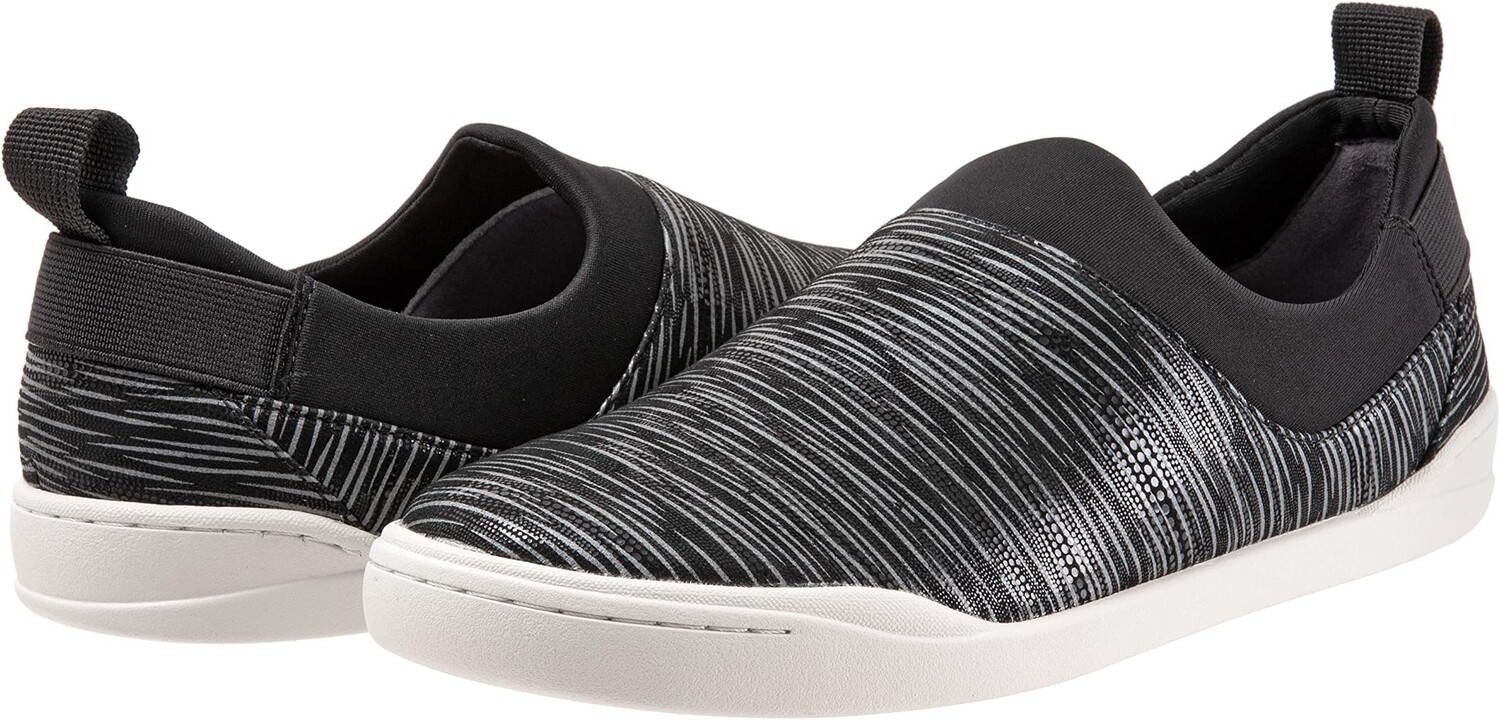 

Кроссовки SoftWalk Maya, цвет Metallic Weave