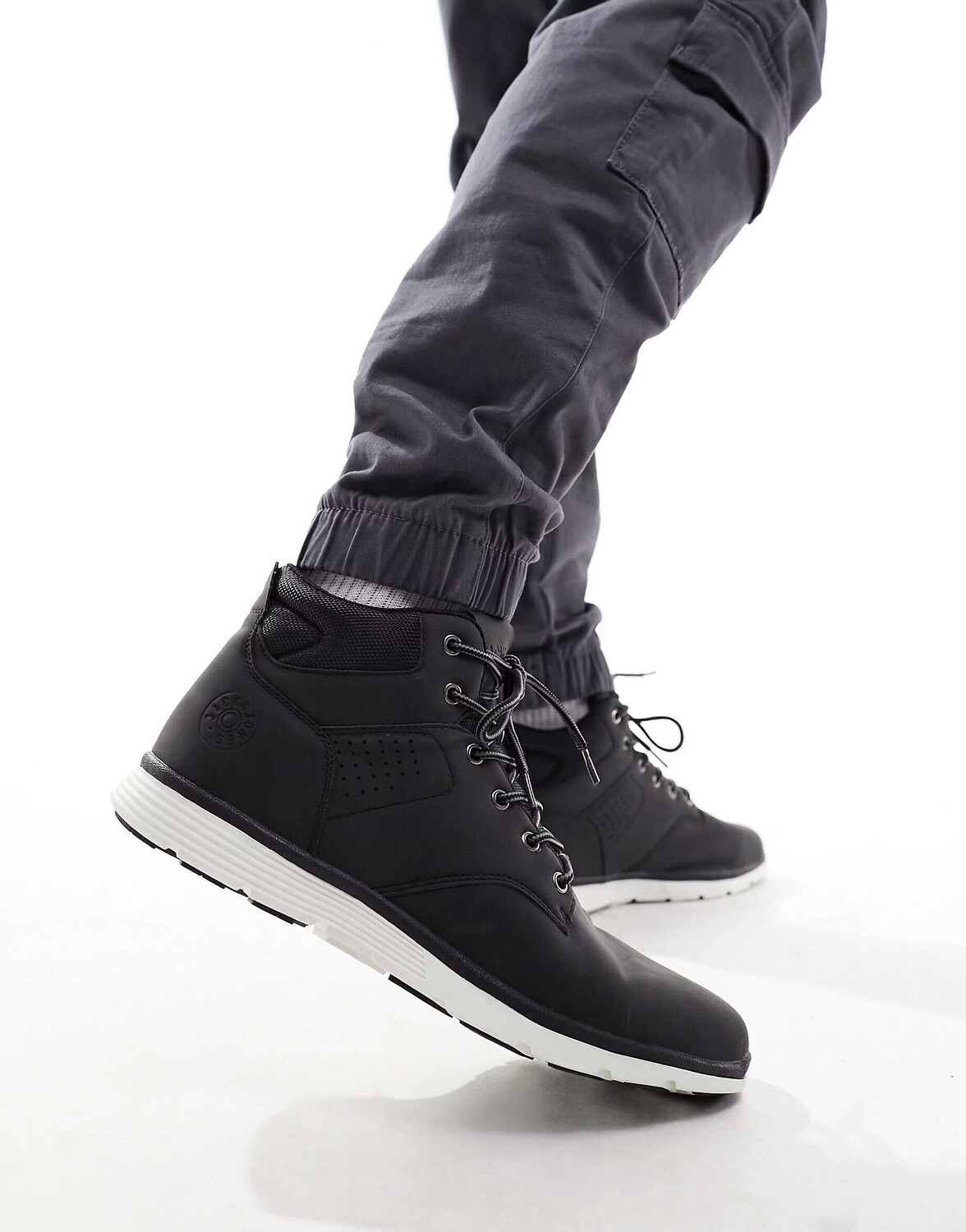 

Черные походные кроссовки из искусственной кожи Jack & Jones, Черный