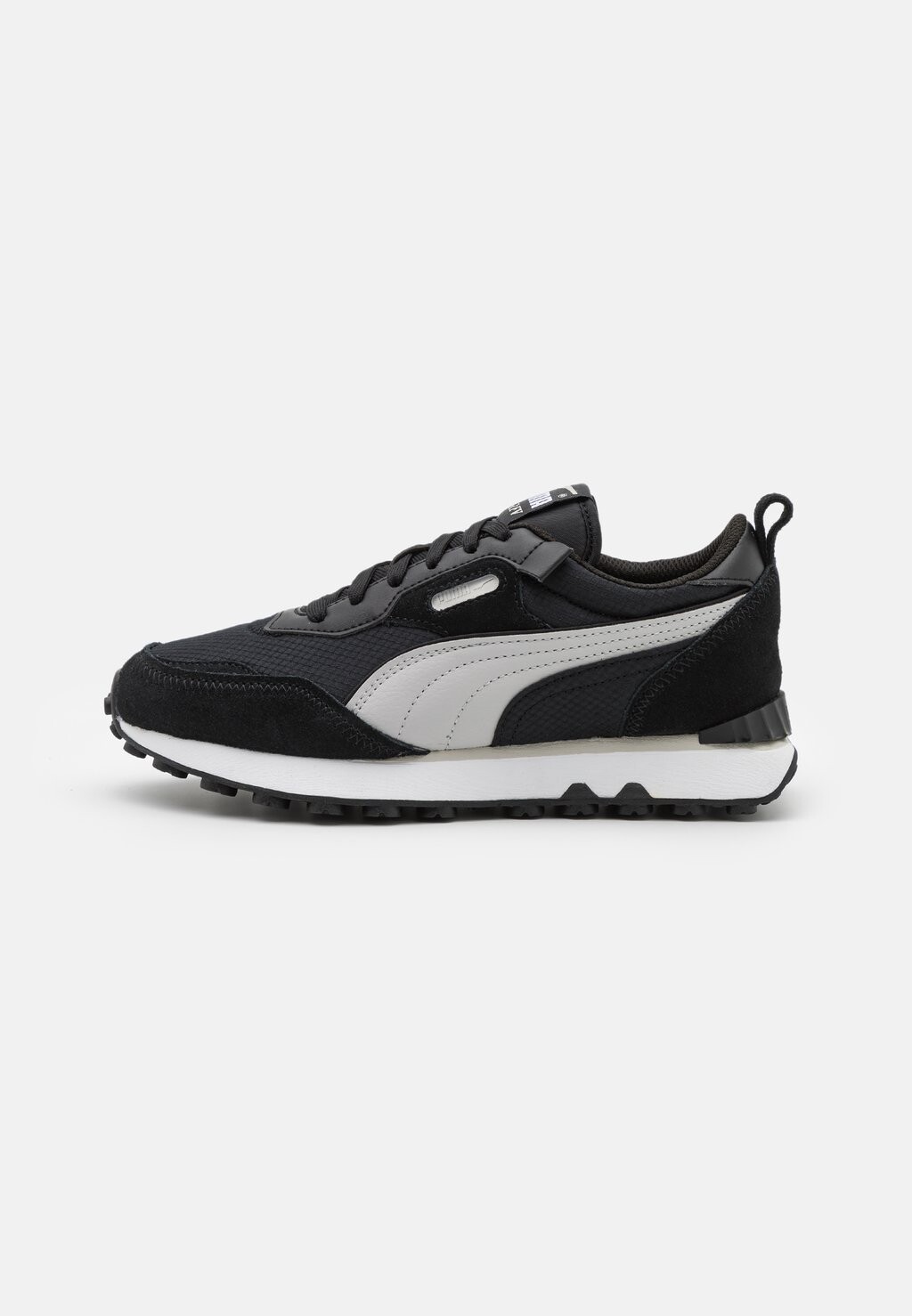 

Кроссовки Puma