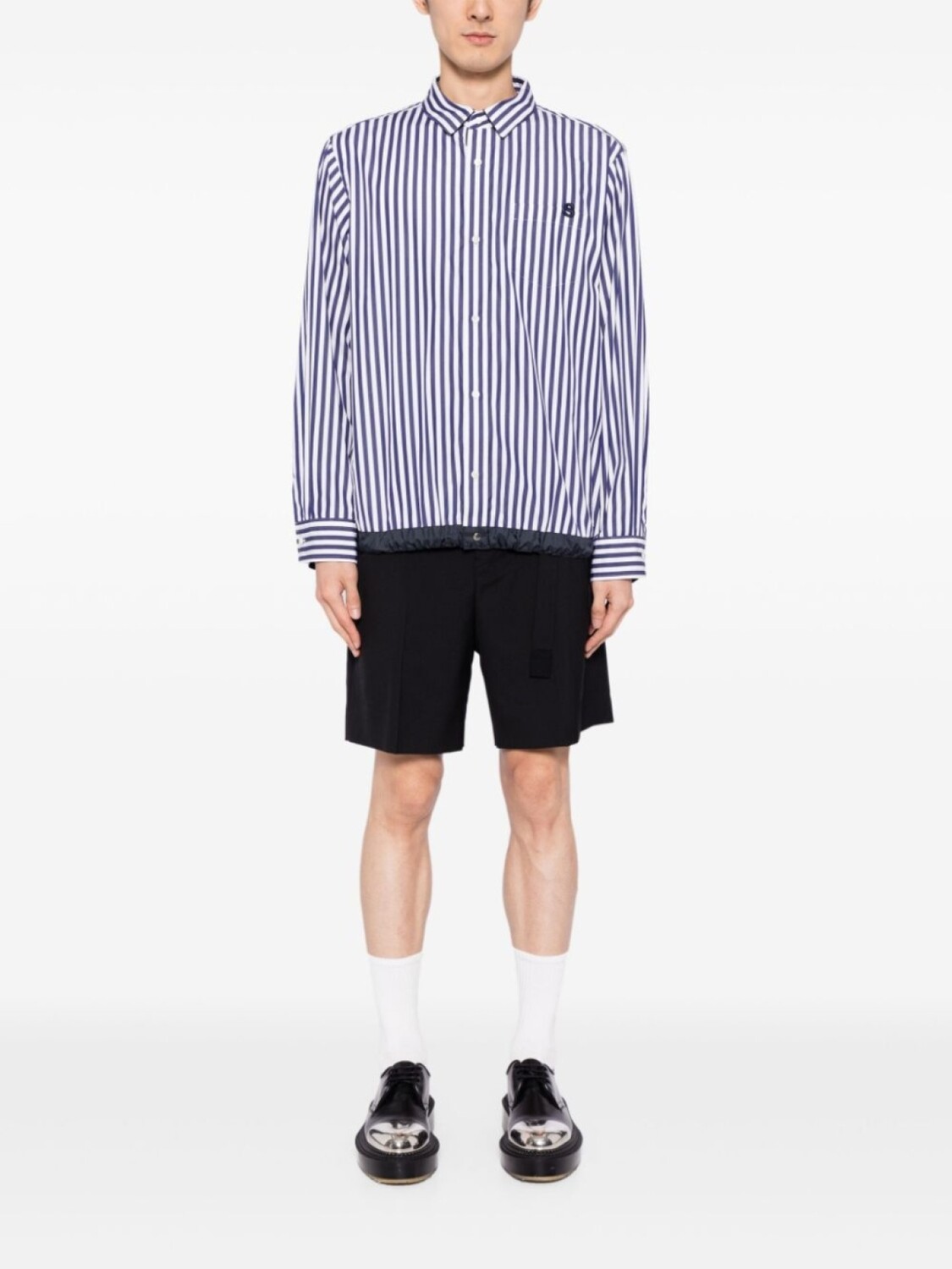 

Sacai шорты средней посадки с поясом, черный