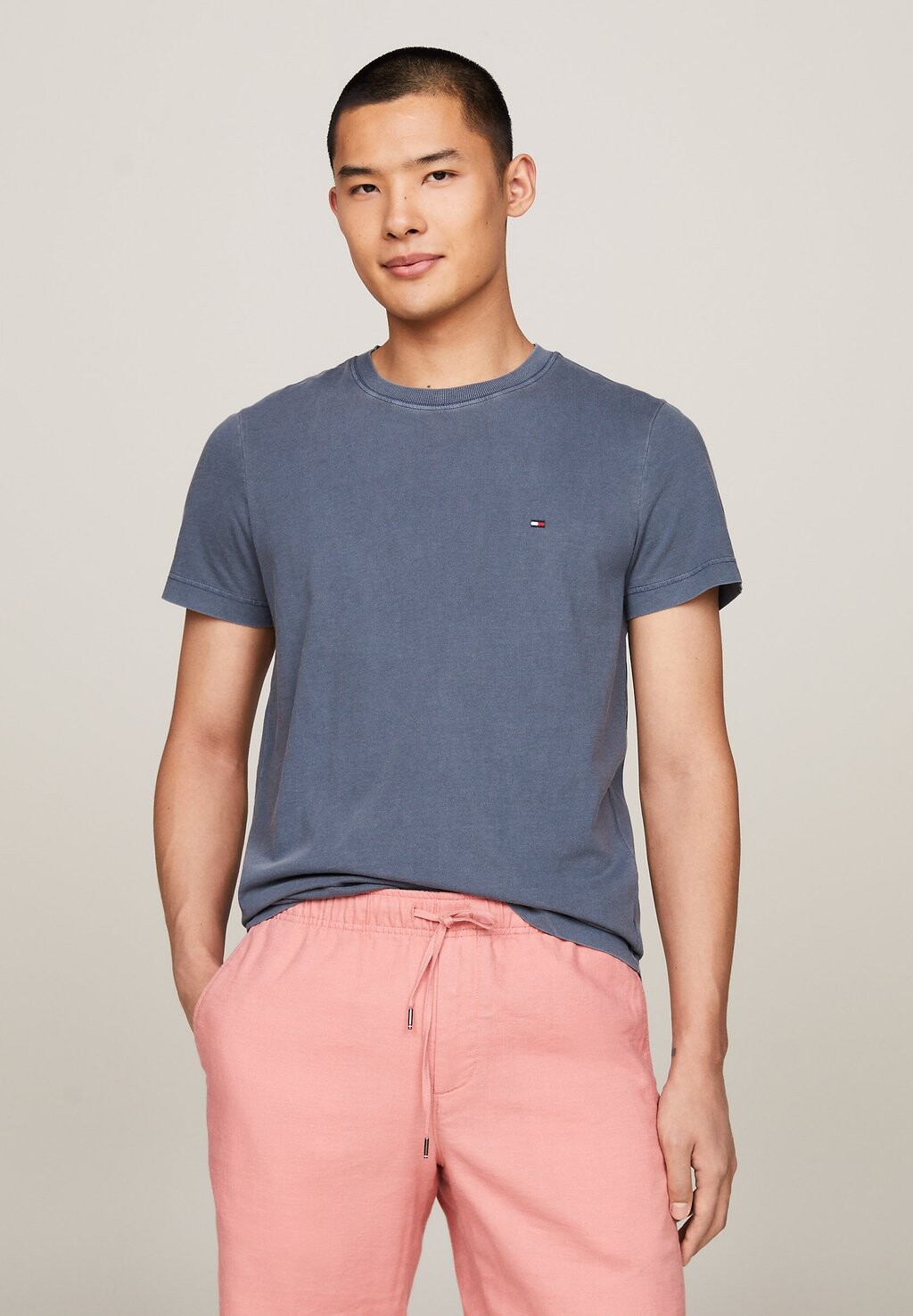 

Футболка базовая GARMENT CHEST FLAG Tommy Hilfiger, цвет faded indigo