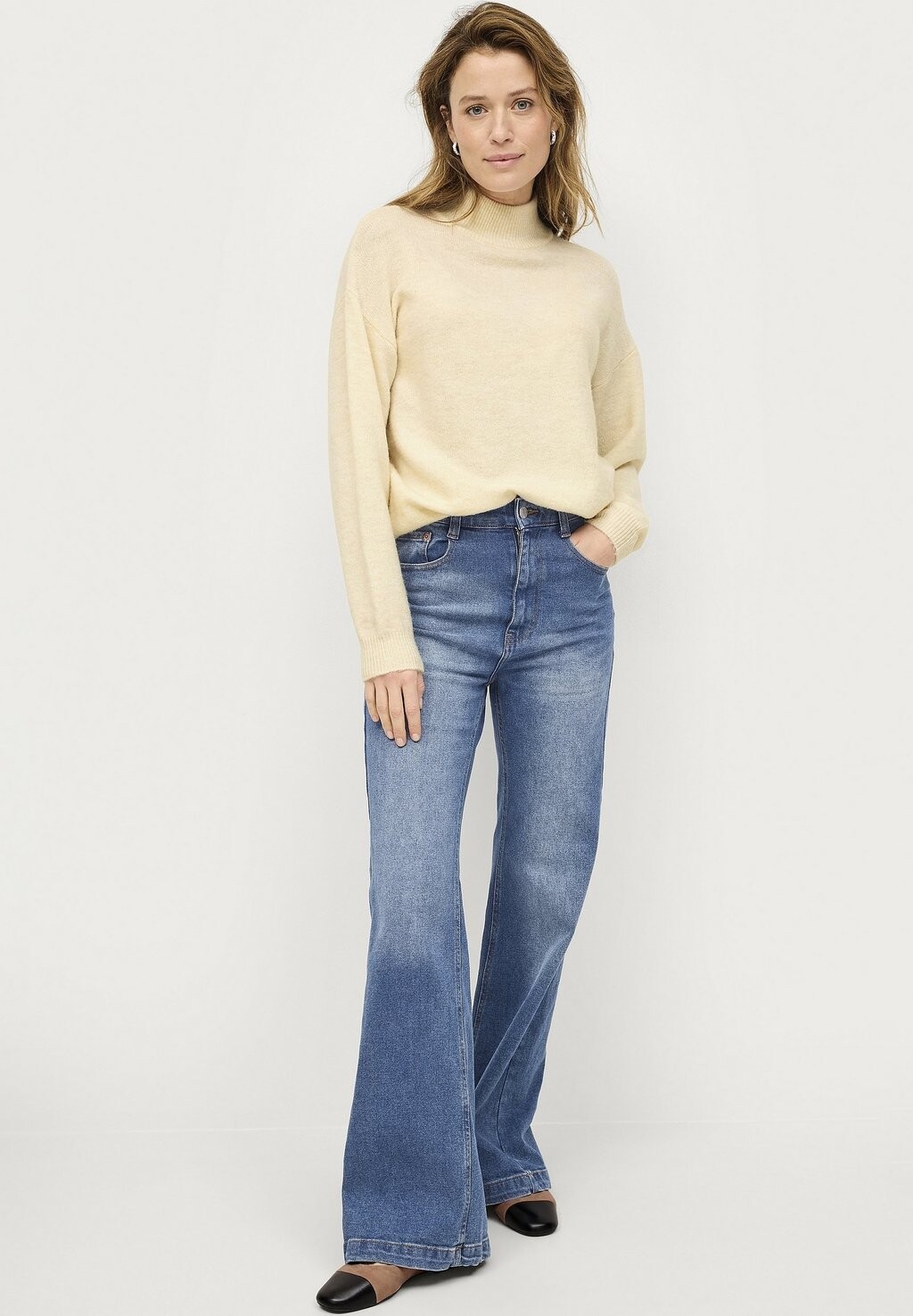 

Вязаный свитер CARLA Ellos Collection, цвет cremeweiß