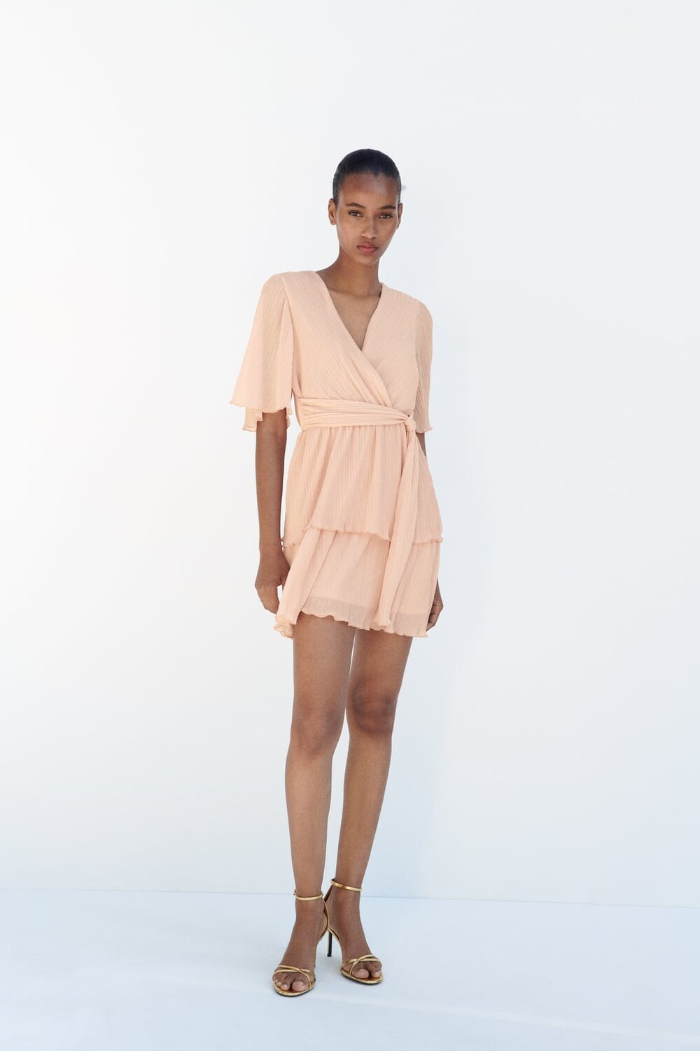 

Мини-платье со складками ZARA, бежевый