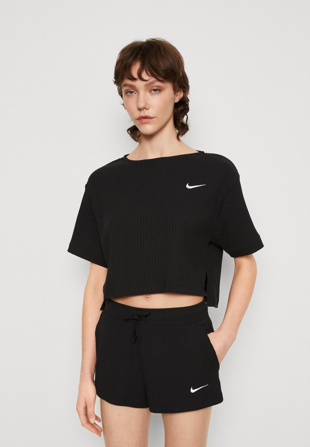 

Топ Nike, черно-белый
