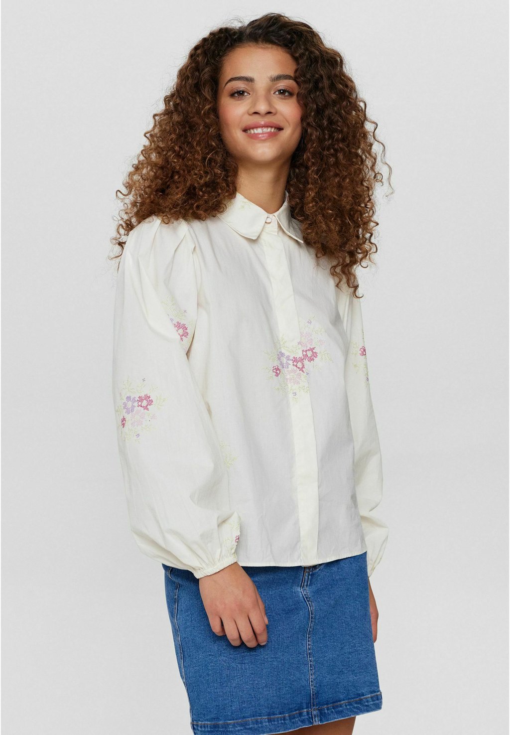 Блузка-рубашка NUARI Nümph, цвет pristine