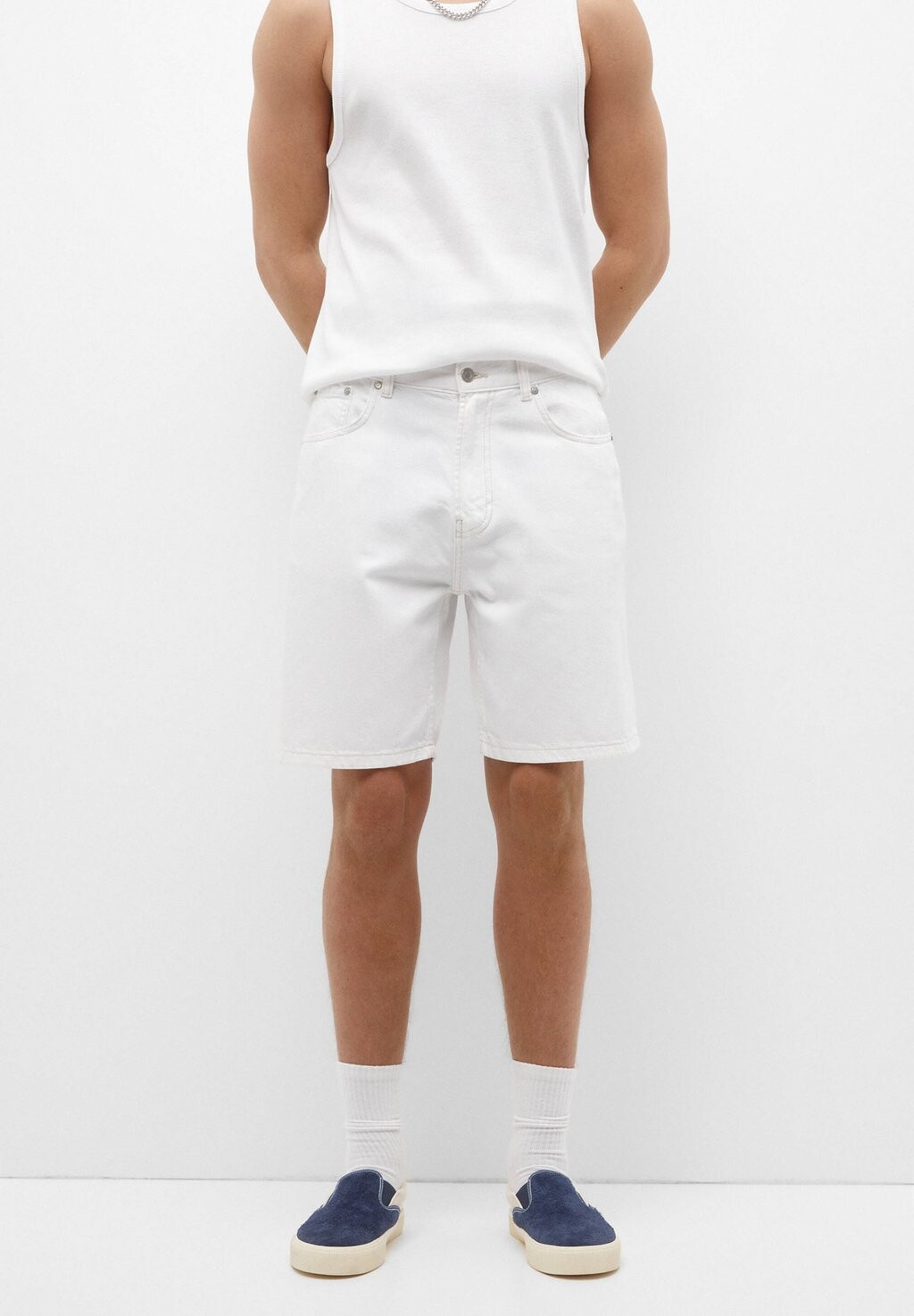 

Шорты джинсовые Bermuda PULL&BEAR, белый