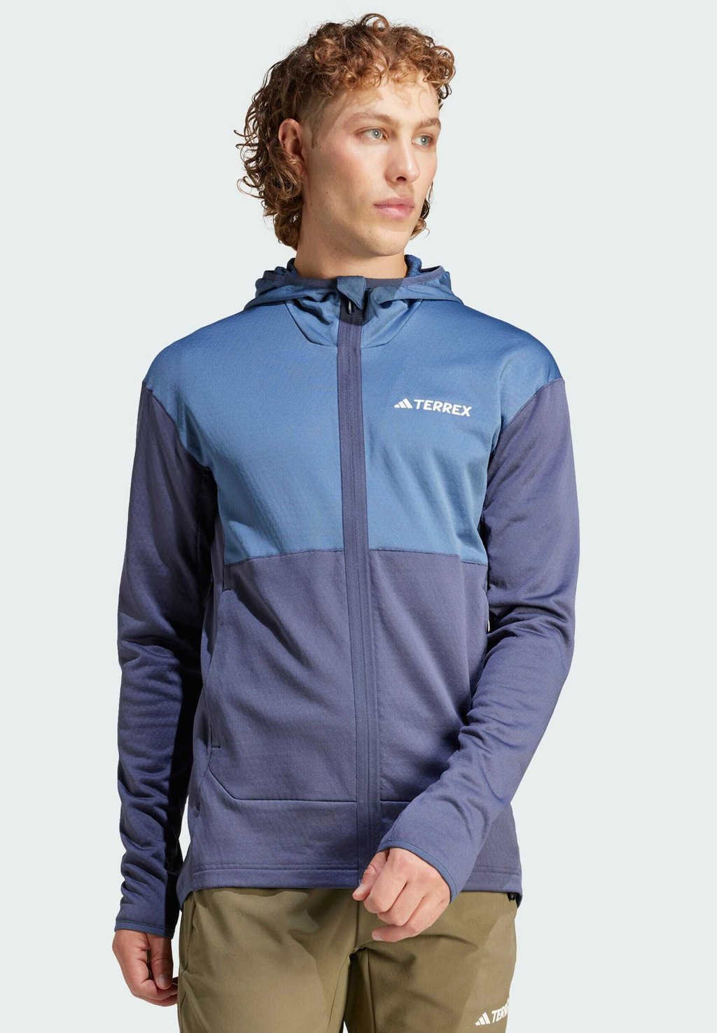 цена Куртка для активного отдыха Xperior Adidas, цвет shadow navy steel