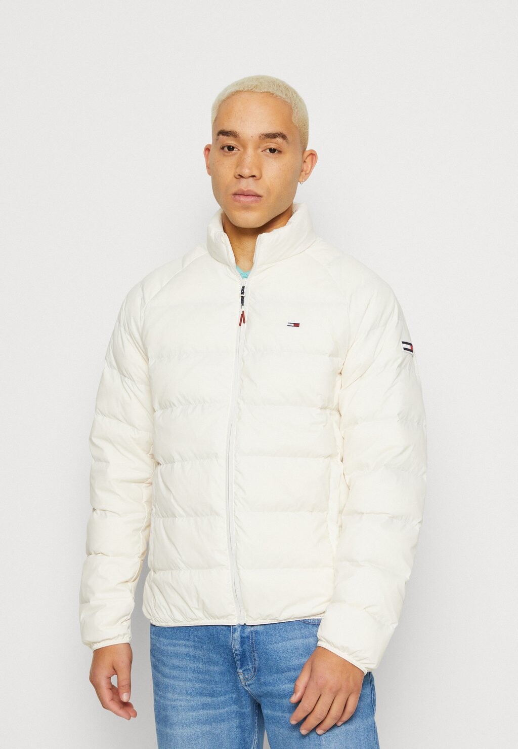 

Пуховик Tommy Jeans