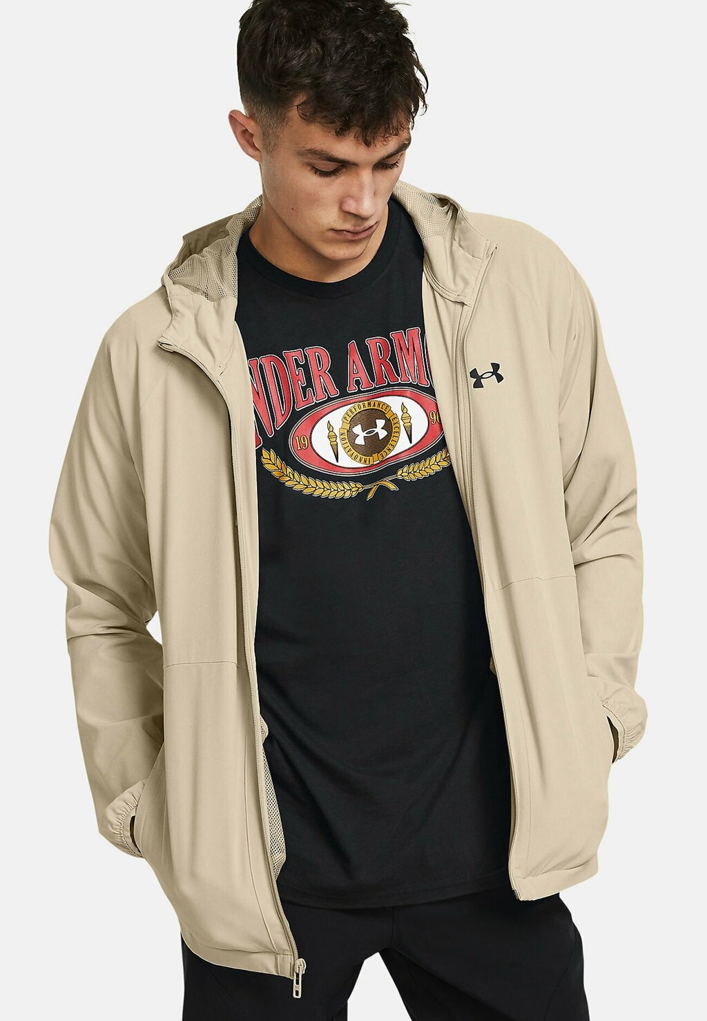 

Ветровка Stretch Under Armour, цвет khaki base
