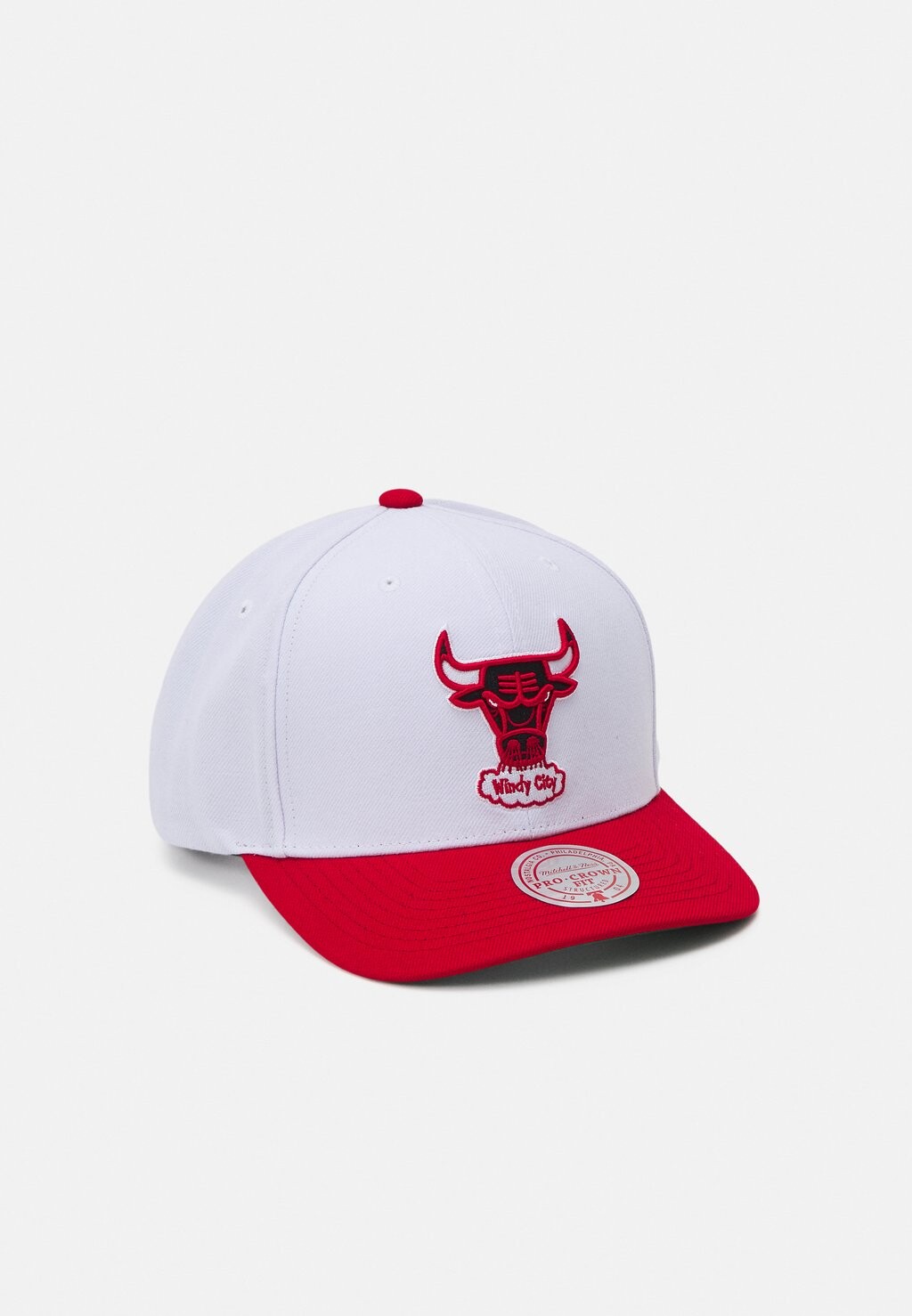 

Кепка Team Tone Pro Snapback Chicago Bulls Mitchell & Ness, белый