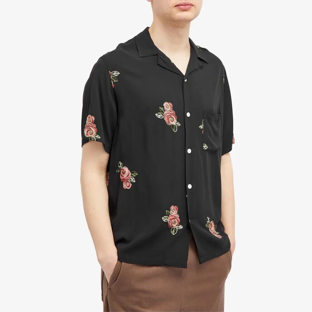

Portuguese Flannel Отпускная рубашка с вышивкой роз, черный