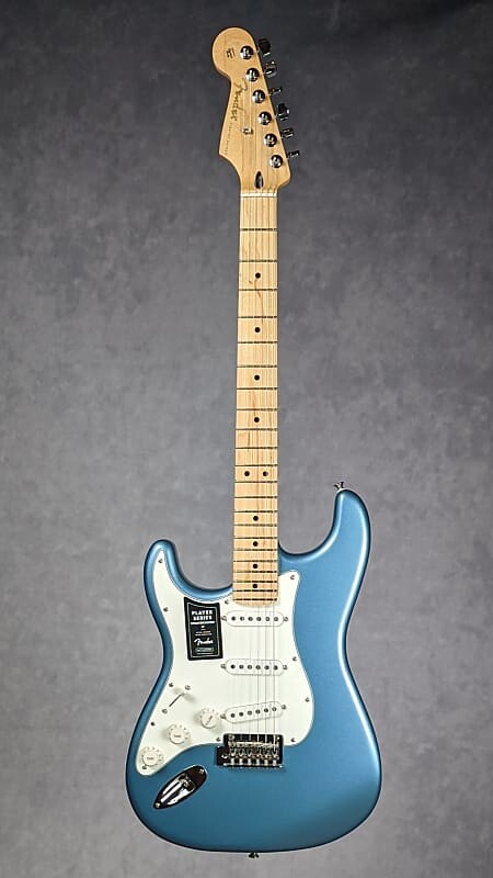 

Электрогитара Fender Player Stratocaster Left-Handed