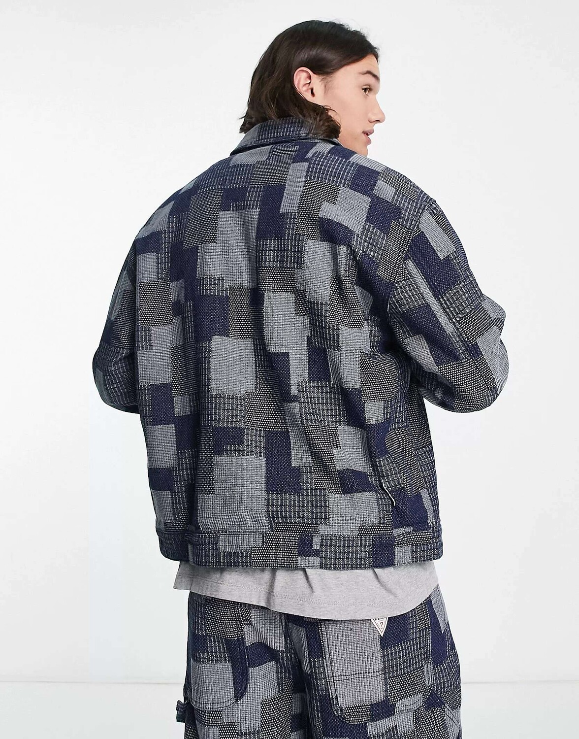 

Разноцветная куртка-рубашка на молнии в стиле пэчворк Guess Originals