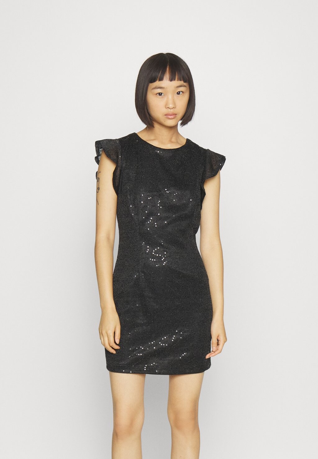

Элегантное платье Onlduna Frill Short Dress ONLY Petite, черный